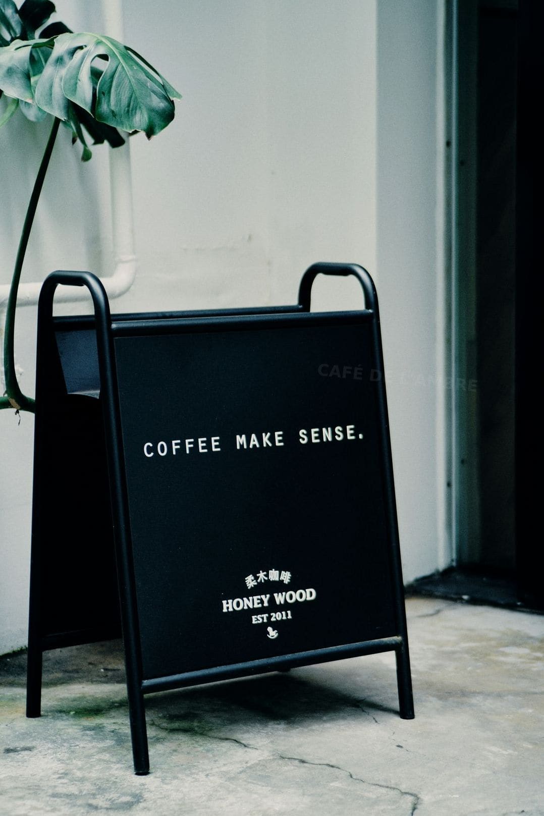 CAFÉ DE L'AMBRE 8